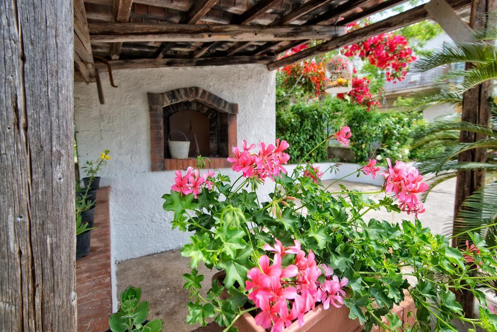 Maison Romantique Santa Maria di Castellabate Ruang foto